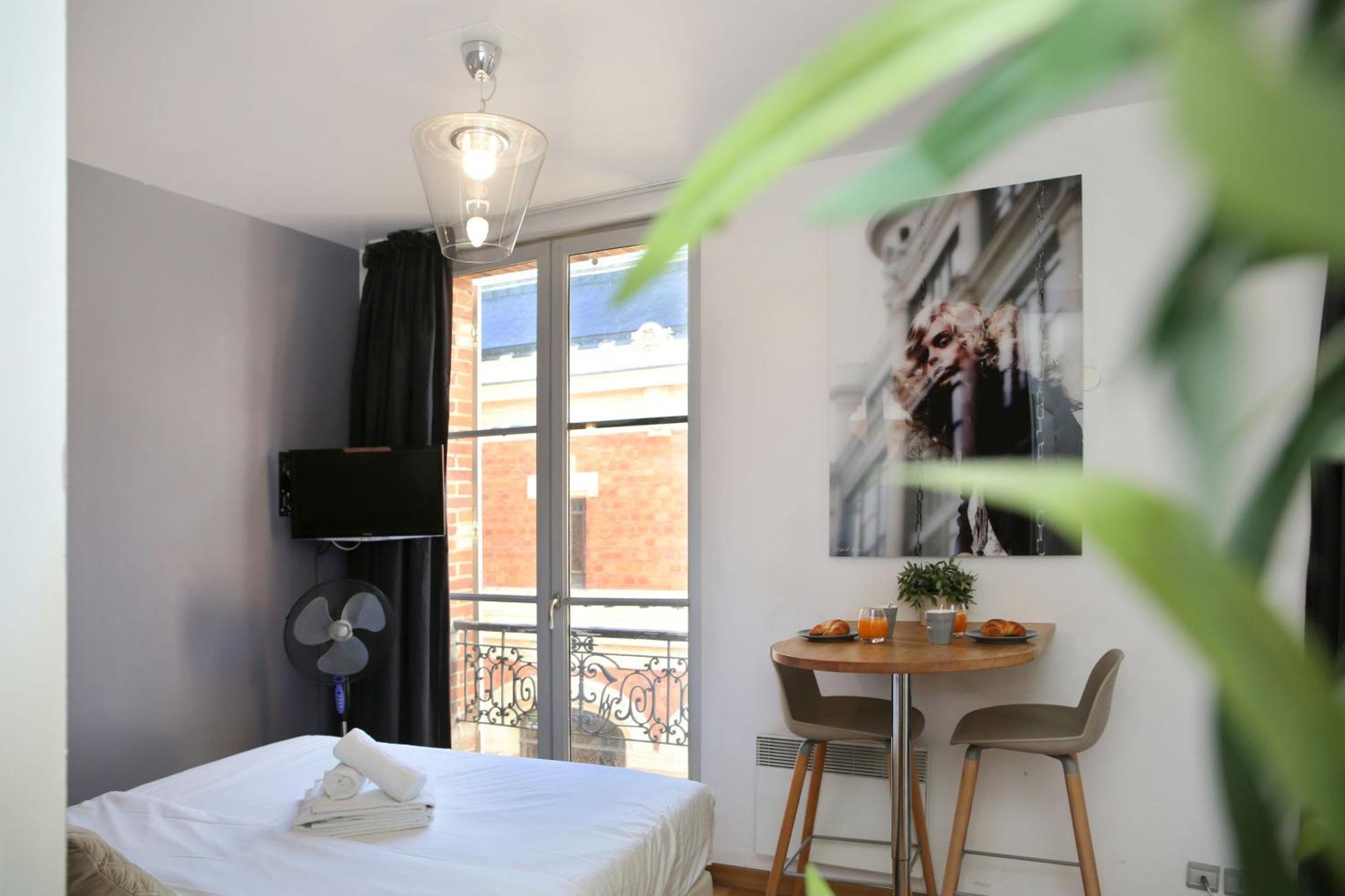 Appartement Service - En Face Du Musee - Paris 5 Buitenkant foto